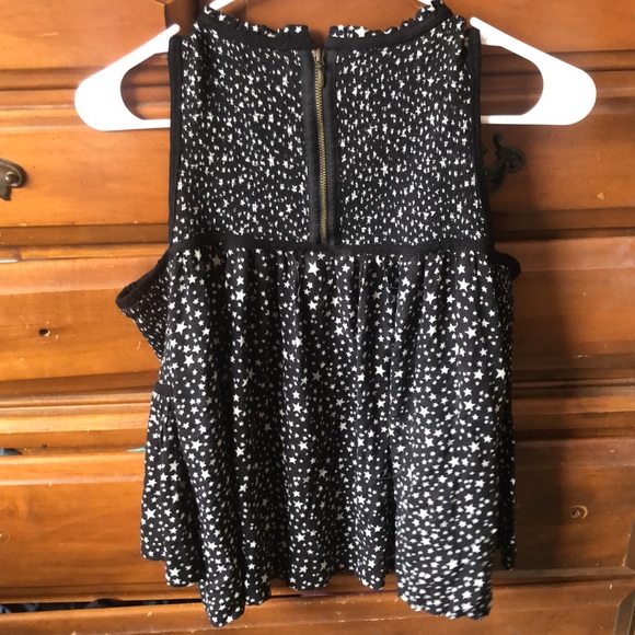 XS Xhiliration Cold Shoulder Star Top - Picture 3 of 3